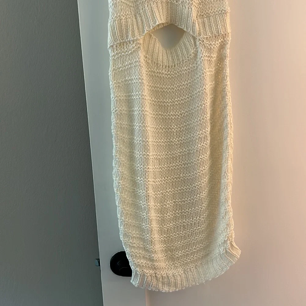Dress - Picture 3 of 5